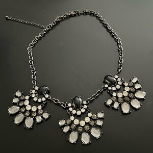 Torrid sparkly statement necklace
